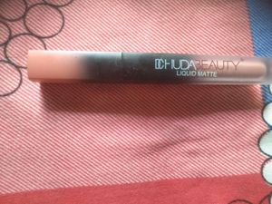 Huda Beauty Matte Lipstick