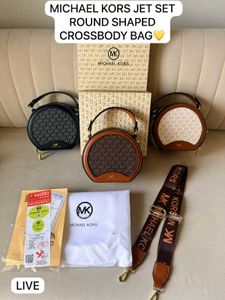 Micheal kors slingbags