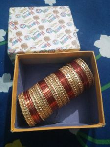 Matel Bangle Sat Nd Beautifull Kurti Combo