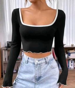 Chic Black Long Sleeve Crop Top