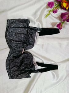 🇳🇿💫🎀Black Polka Dot Bra with Lace Trim