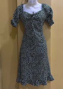 Chic Polka Dot Puff Sleeve Dress