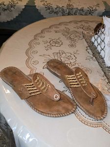 TAN BROWN FLAT SANDALS