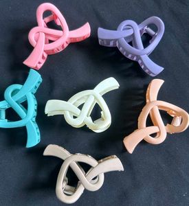 Cute Heart Hair Claw Clips (Set of 7)