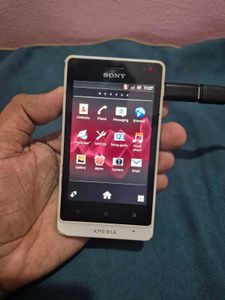 sony xperia go
