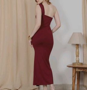 Elegant One-Shoulder Maxi Dress