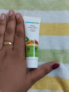 Mamaearth Ubtan Face Wash Wuth Turmeric &amp; Saffron