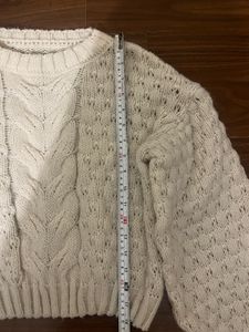 90s Style Ivory Cable Knit Cropped Sweater