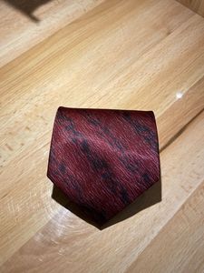 Men's Burgundy Textured Tie