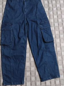 Blue denim barrel cargo jeans
