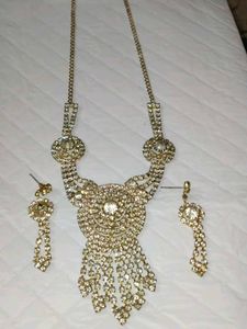 Elegant Necklace &amp; Earring Set