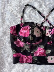 Ewa Young Black Floral Crop Top