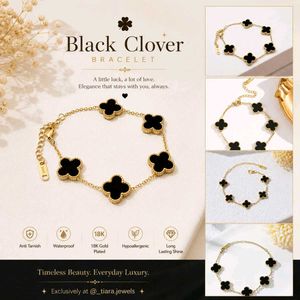 Black Clover Bracelet - Elegant & Timeless