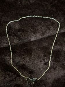 G alphabet Butterfly Pendant Necklace