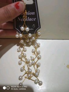 BRAND NEW**NECKLACE WITH EARRings