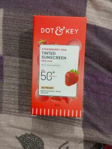 DOT & KEY Strawberry Dew Tinted Sunscreen SPF 50