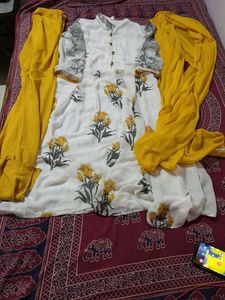 Elegant White & Yellow Kurta Set