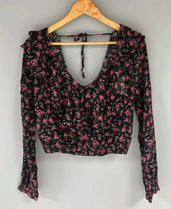 Forever 21 Chic Floral Print Blouse