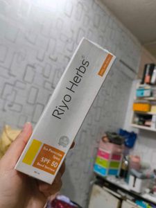 (Sealed) Riyo Herbs Sunscreen Spray