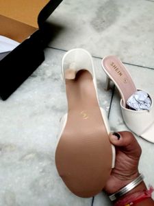 y2k trending heels