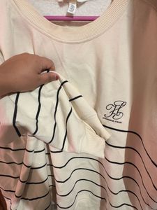 H&amp;M Cream Striped Crewneck Sweatshirt