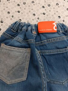 Tales And Stories Torn Jeans, Omre T Shirt