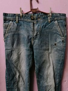 Stylish Blue Distressed Denim Jeans