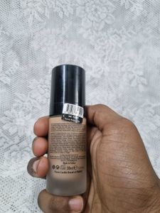 Pierre Cardin HD Blur Foundation