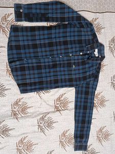 Men's Blue Plaid Button-Down Shirt