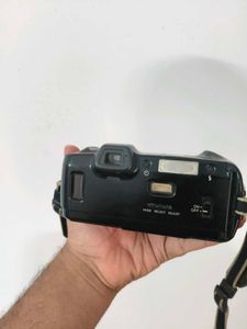Minolta Riva Zoom 105i Quartz Date Camera