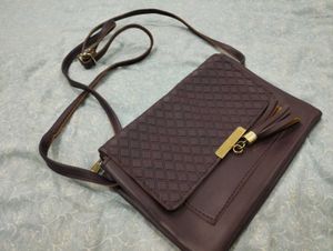 Crossbody Bag with Tassel Detail🍹🎀