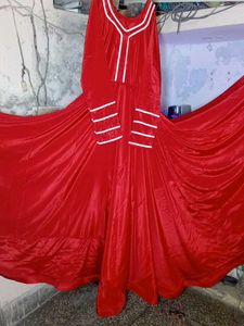 red heavy party' wear gown