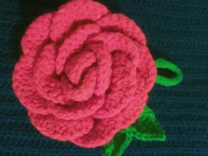 Handmade Crochet Rose earbuds case and keychain ch