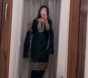 Elegant Green Embroidered Salwar Kameez
