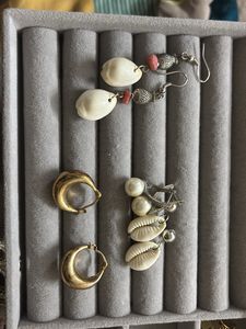 Chic Shell & Pearl Earrings Set