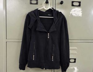 Black Zip-Up Hoodie✨
