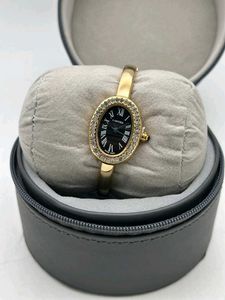 Elegant Oval Dial  cartier Women's Watch