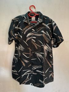 Men's Abstract Print Short Sleeve Shirt