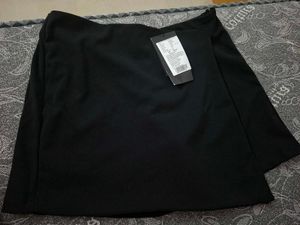 Classic Black Mini Skirt