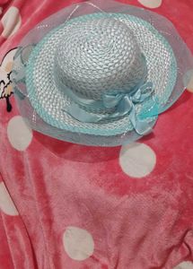 Chic Blue &amp; White Straw Hat with Veil