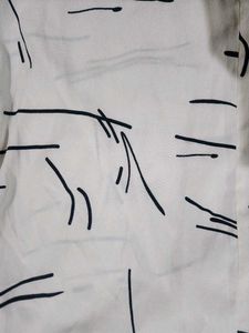 Stylish White Graphic Print Top