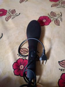 HQt Hair Straightener Brush Free Size