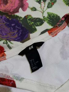 H&amp;M Floral Print T-Shirt