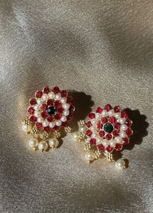 Stunning Red &amp; Pearl Floral Stud Earrings