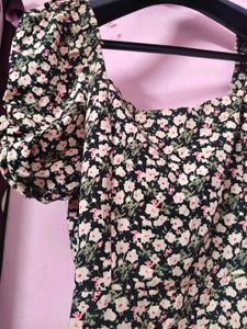 Floral Print A line Slit Dress with Puff Sleeves
