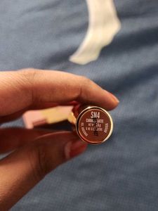 Lakme Fashionista Overtime Matte Lipstick