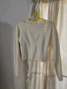 White Twist Front Top