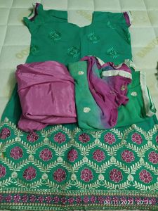 Today's Offer : Green & Pink Suit