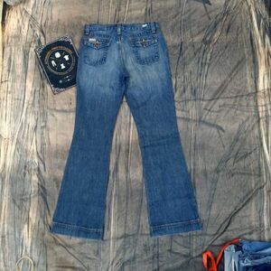 Best Treding Bellbottom Jeans ✨