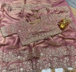 🌟Embroidered Silk Saree Blouse